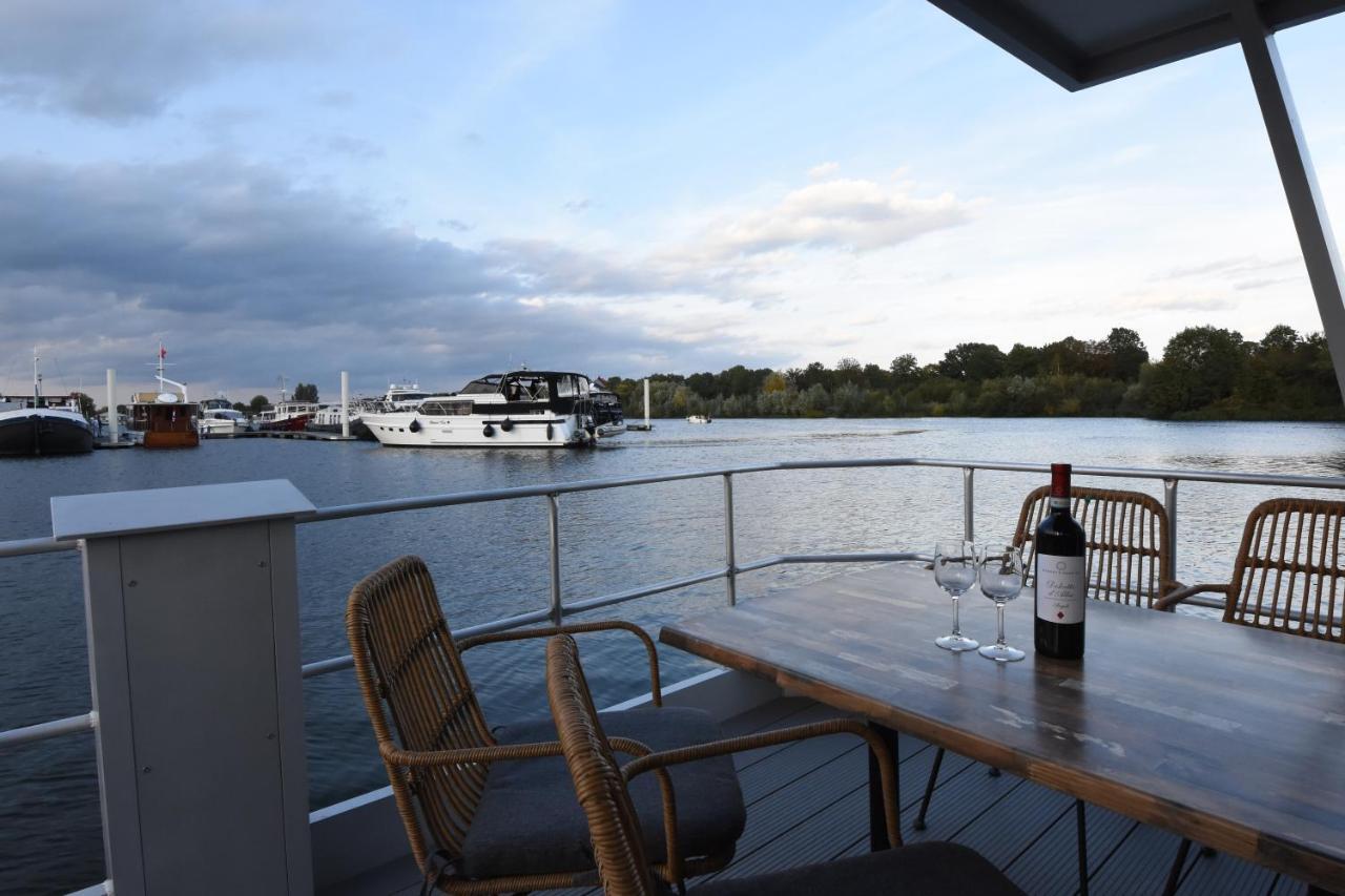 Vakantiehuis Tiny Floating House Ibiza